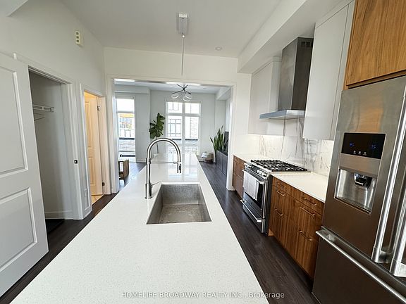 3rd image of 99 Carpaccio Ave