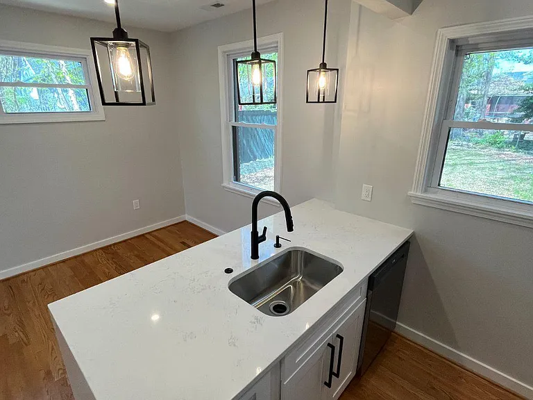 327 Whittier St NW #A — Photo 18