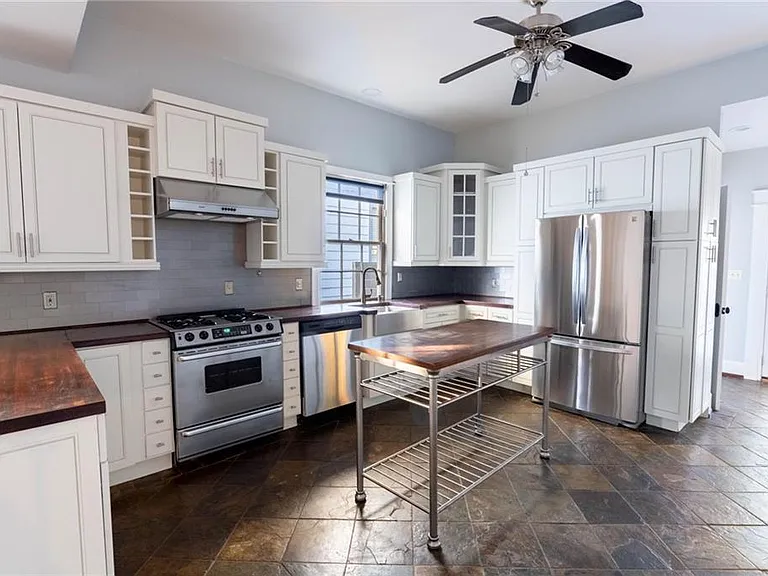 311 Josephine St NE — Photo 12