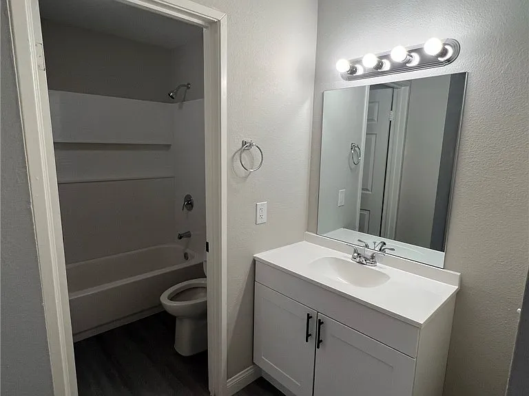 5237 Garden Ln #C — Photo 14