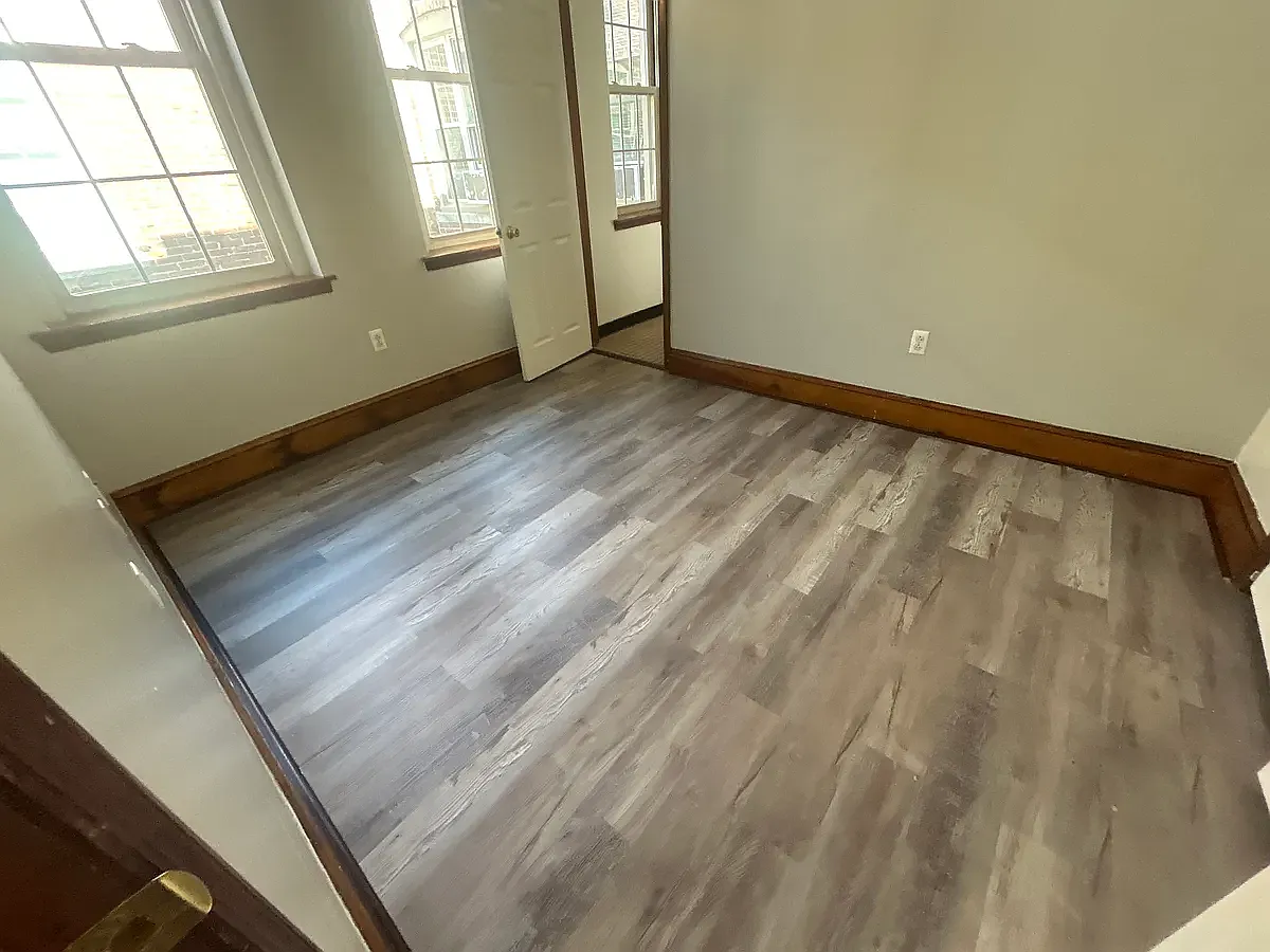 1 bed, $990 — Photo 3