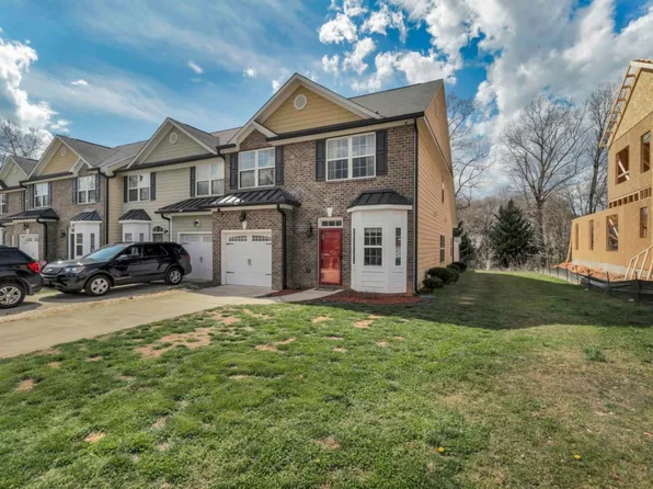 1079 Laurel Ln, Gastonia, NC 28054