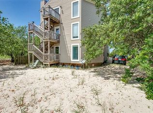 9601 9th View St APT 301, Norfolk, VA 23503