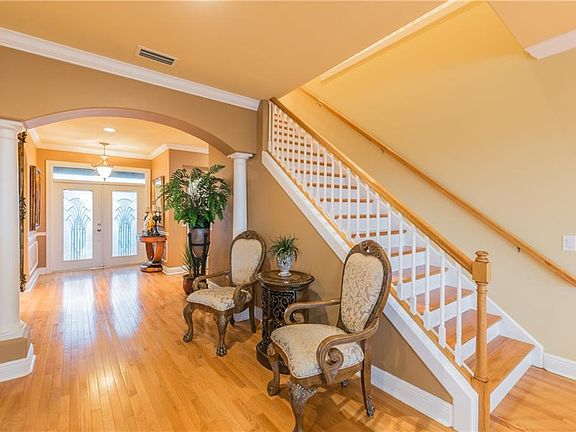 2nd image of 6909 Southwind Dr