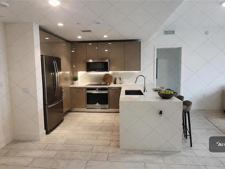 2000 Metropica Way #2106 — Photo 4