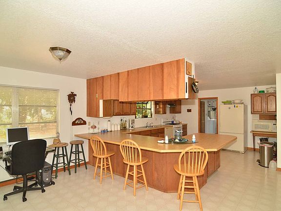 3rd image of 5685 54th Ave N