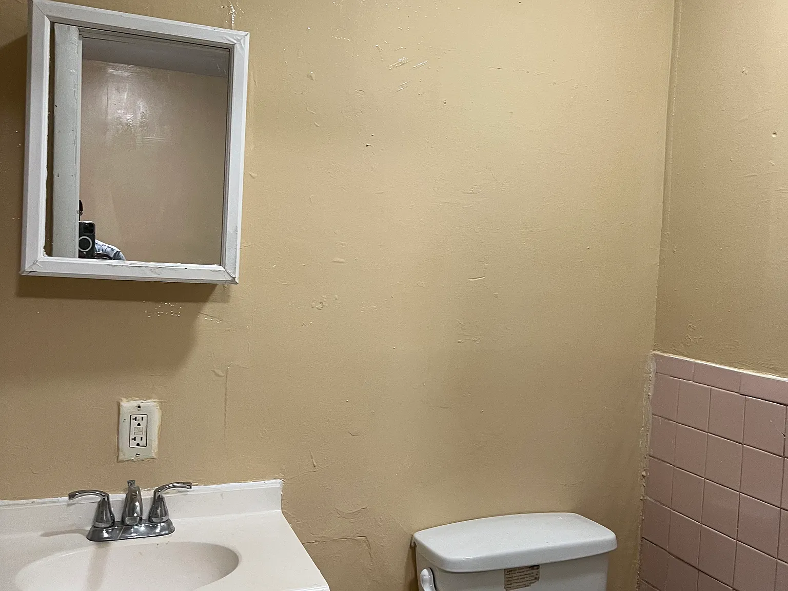 2 bed, 1200 sqft, $1,275 — Photo 2