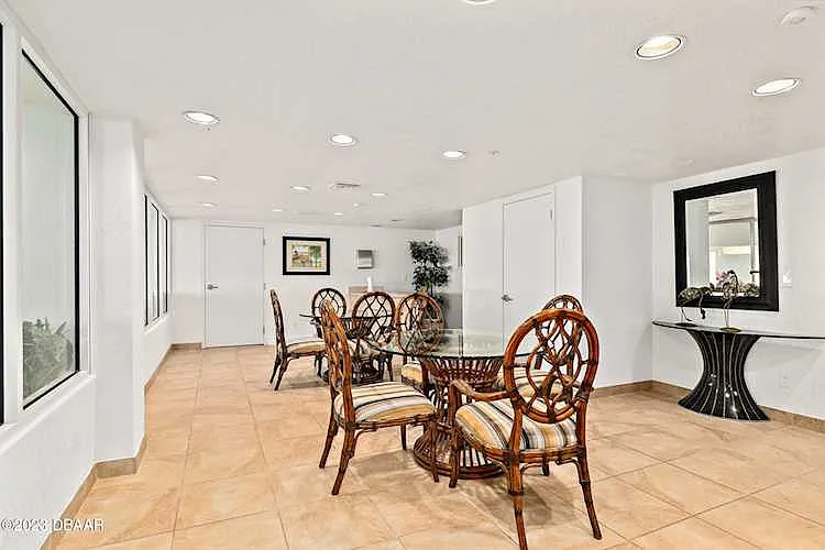 2545 S Atlantic Ave #204 — Photo 37
