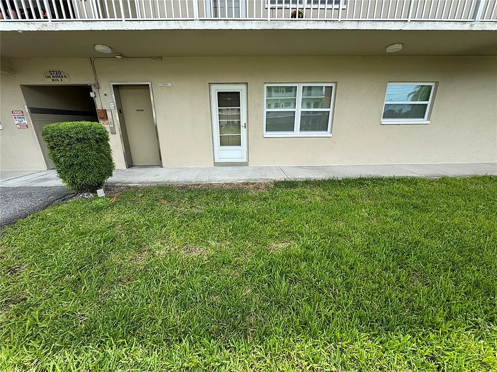 2 bed, 1.0 bath, 960 sqft, $1,750 — Photo 2