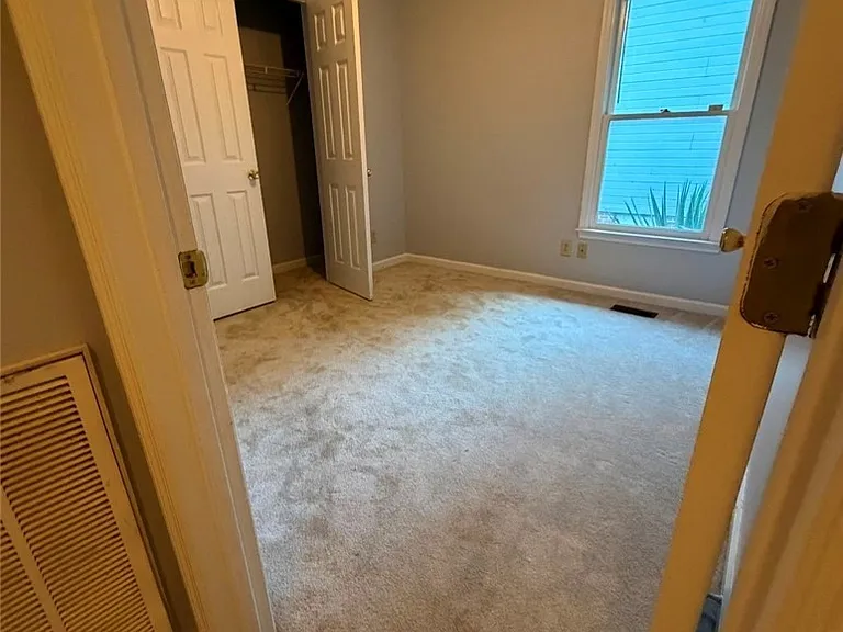 3023 Copenhagen Dr — Photo 9