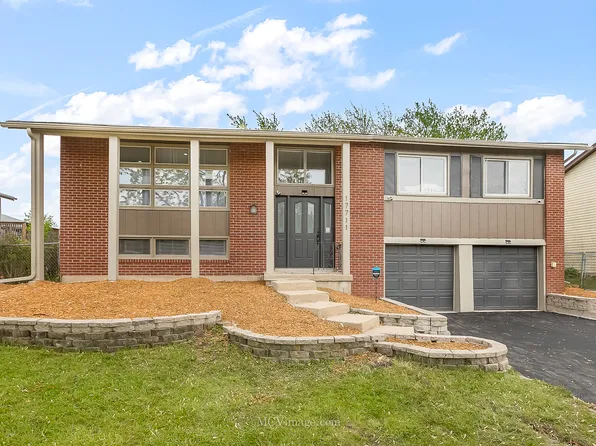 17711 Yale Ln, Country Club Hills, IL 60478