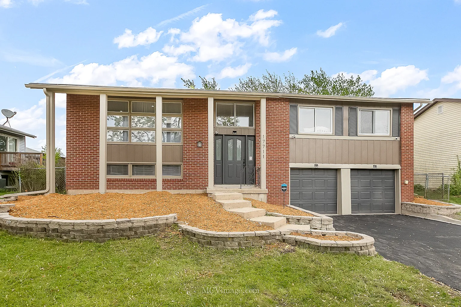 17711 Yale Ln photo 1