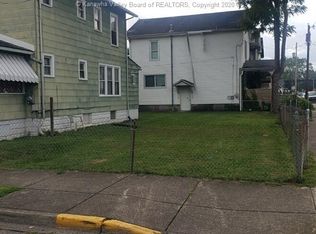 100 Bream St, Charleston, WV 25387