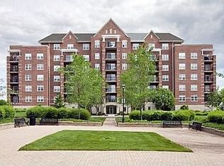 440 W Mahogany Ct #512, Palatine, IN 60067