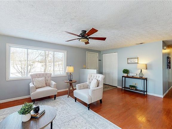 4th image of 1708 Evergreen Dr