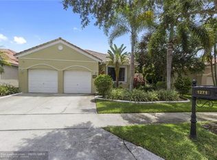 1272 Camellia Cir, Weston, FL 33326