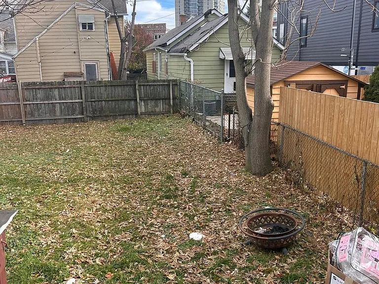 1650-52 N Arlington Pl — Photo 12