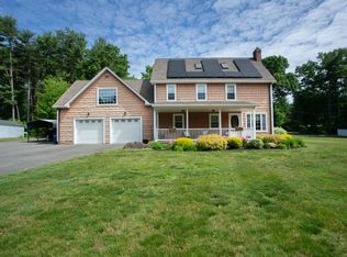30 Buttles Rd, Granby, CT 06035