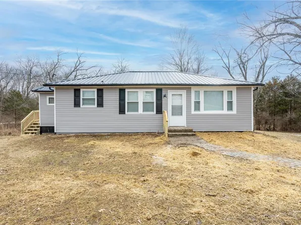 4644 Liberty School Rd, De Soto, MO 63020