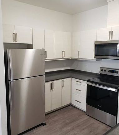 3rd image of 22 Victor St