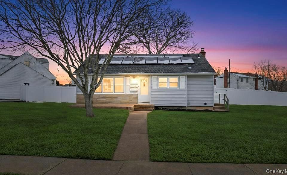 1st image of 41 Winding Road