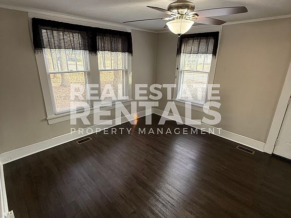 3rd image of 1036 Glendale Ave