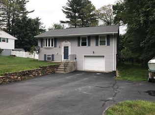 34 Robin Rd, Northbridge, MA 01534