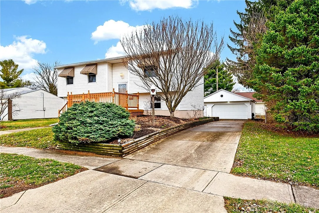 715 Beery Blvd photo 1