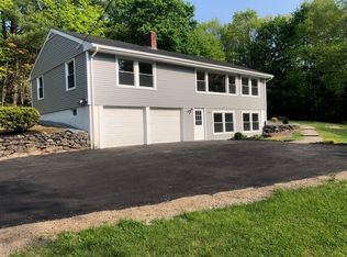 10 Kendall Hill Ln, Sterling, MA 01564