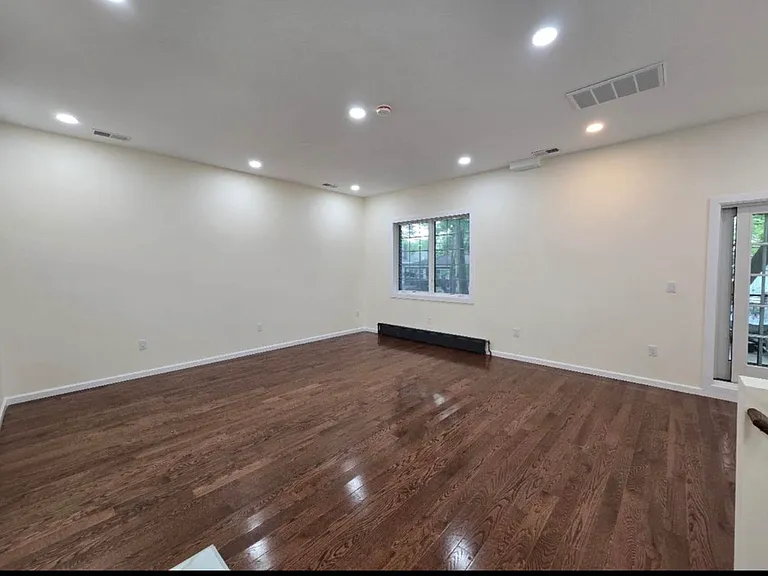 276 Prescott Ave #2 — Photo 7