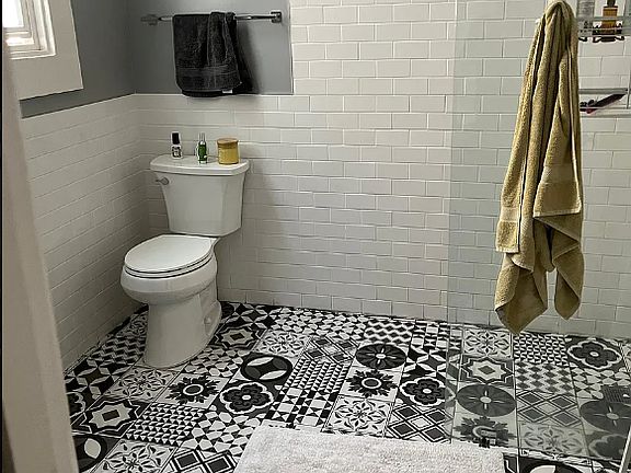 5th image of 3126 21st St