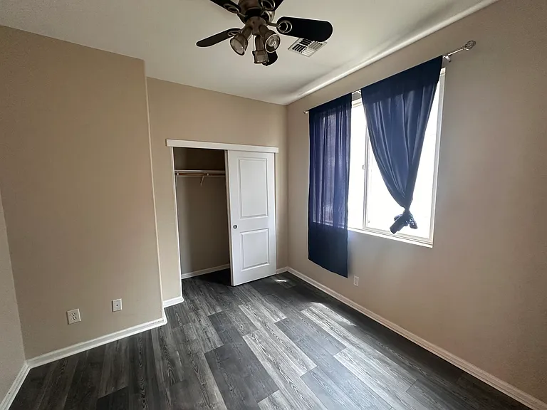 1420 Nevin Plz — Photo 16