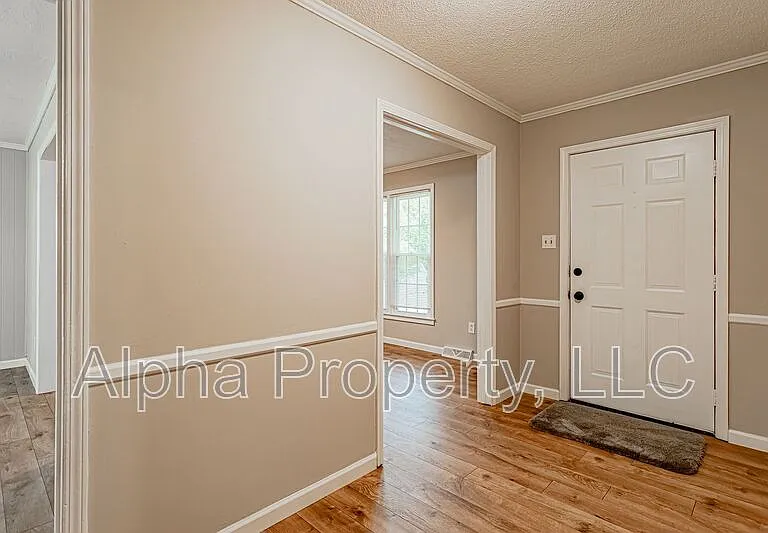 111 Canebrake Dr — Photo 4