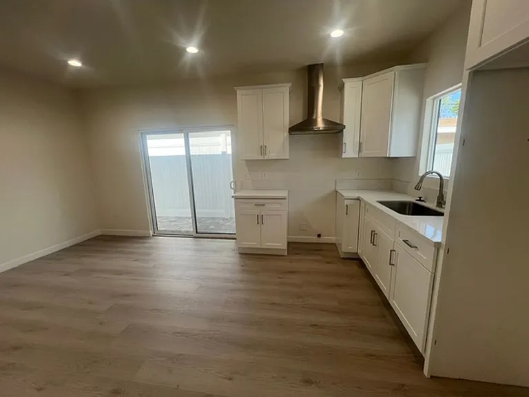 7317 -7321 Garden Grove Avenue — Photo 57