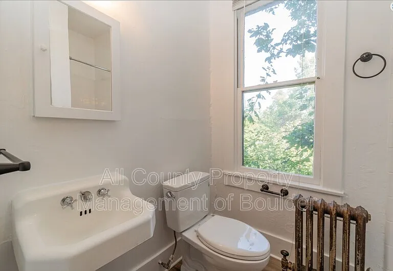 2408 8th St #8 — Photo 6