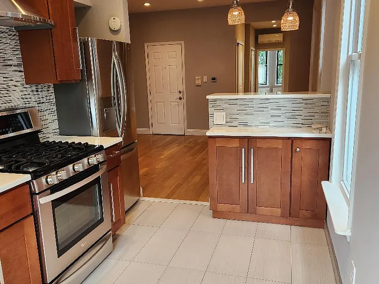 54 Hausman St #1A — Photo 18