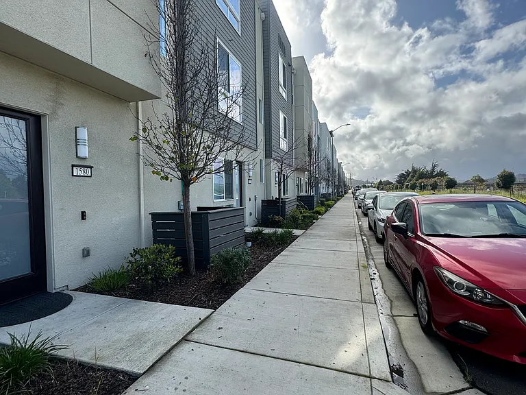 1580 Wright Ave — Photo 16