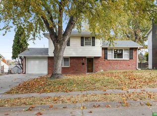 12626 Holmes St, Omaha, NE 68137