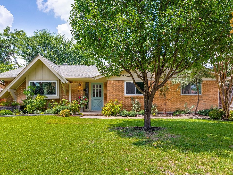1st image of 634 Cambridge Dr