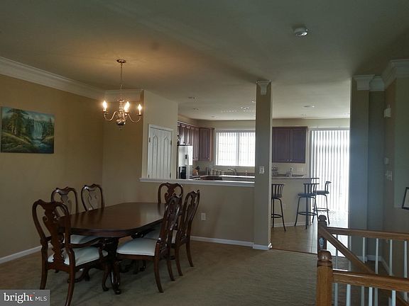 4th image of 20851 Houseman Ter