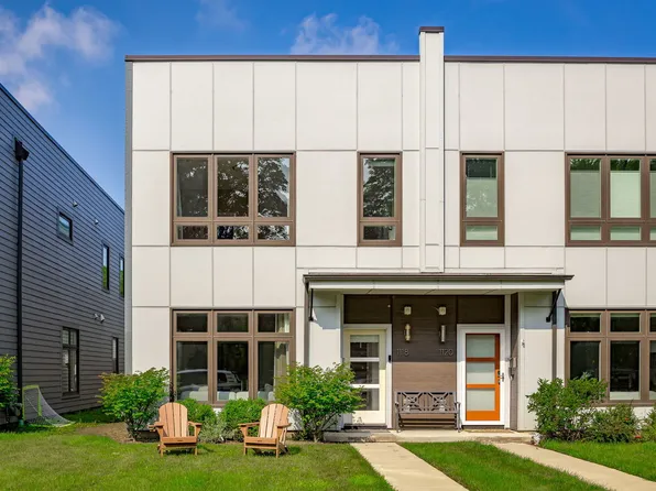 1118 Pitner Ave, Evanston, IL 60202