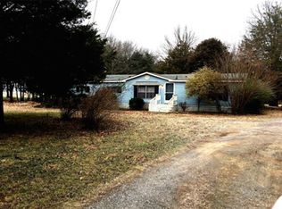 7113 Cobb Rd, Christiana, TN 37037