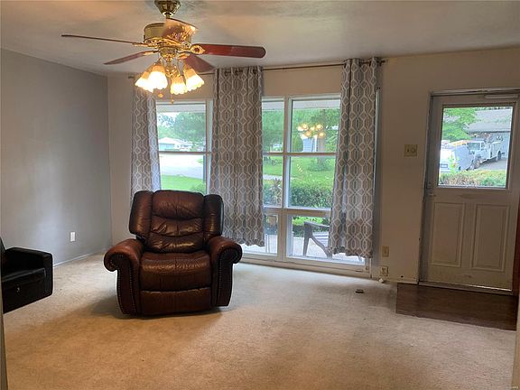 3rd image of 3904 Engler Ave