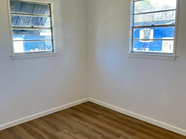 125 Murdock St — Photo 13