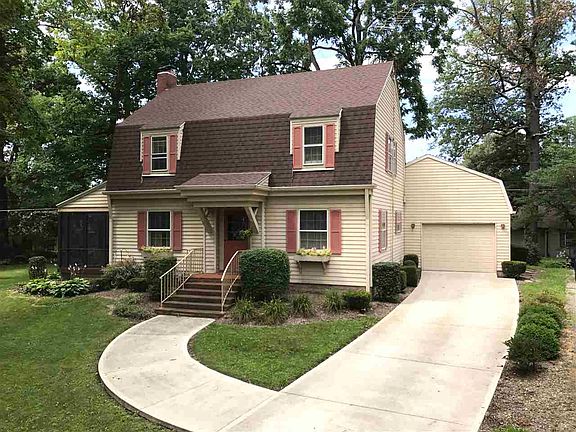 2nd image of 610 Stewart Dr