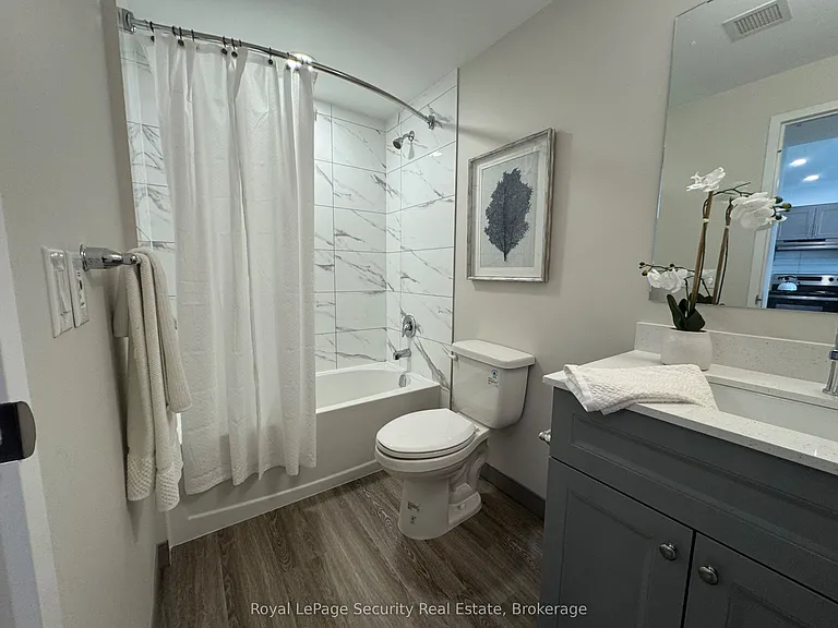 1015 Innisfil Beach Rd #511 — Photo 16