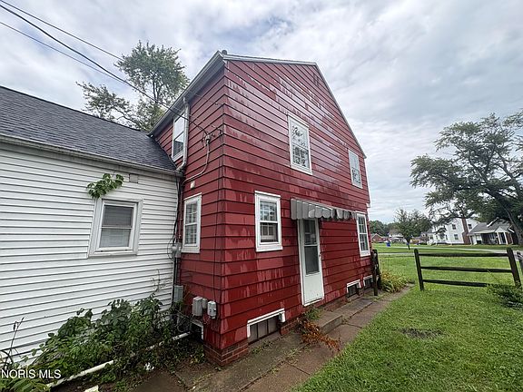 4th image of 1027 Secor Rd