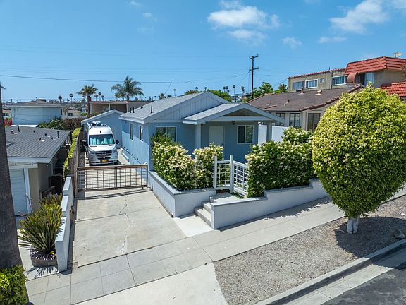 2nd image of 33895 Alcazar Dr