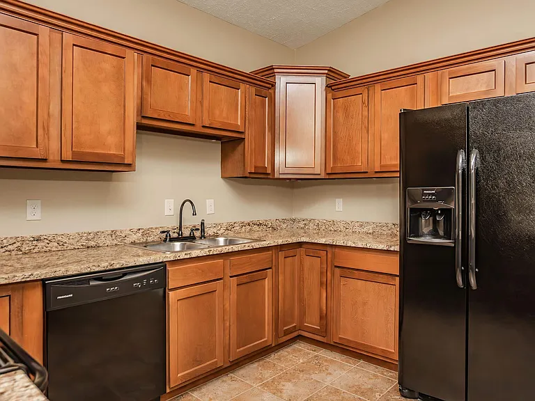 Stonewater Place Apartments — Photo 19