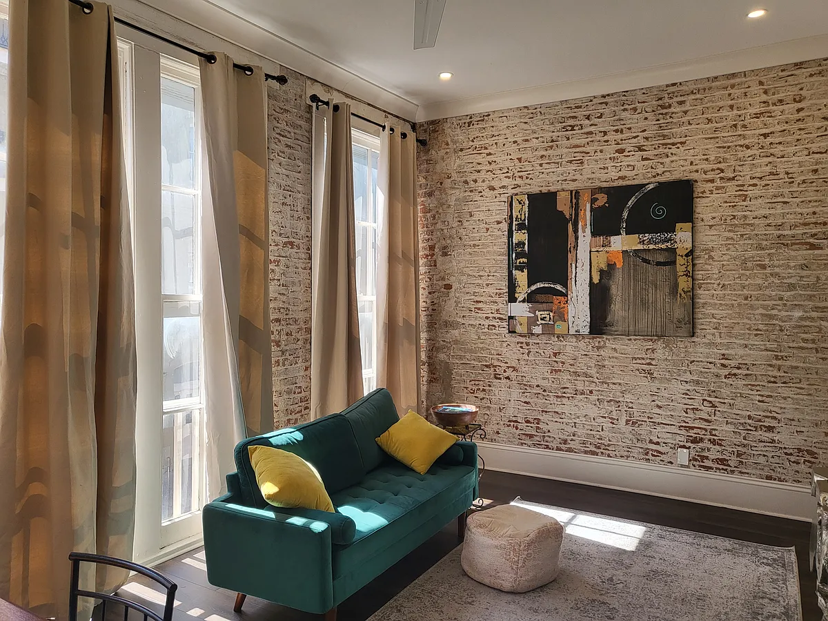 Building Photo - 331 Decatur St #2B